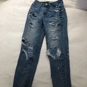 Garage ripped jeans !